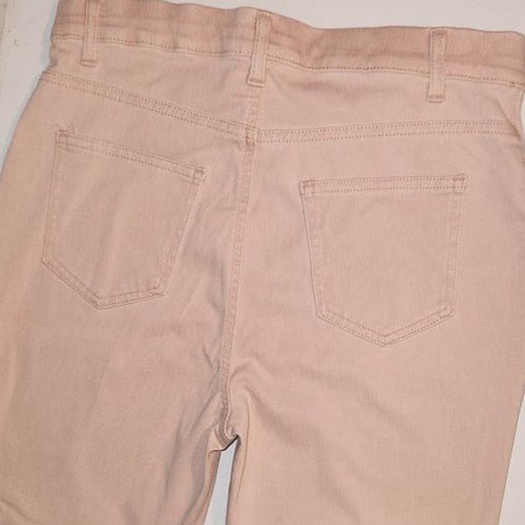 Time and Tru ** stylish stretch jeans, Light Pink, size Medium (8-10) 30" waist - Picture 7 of 8